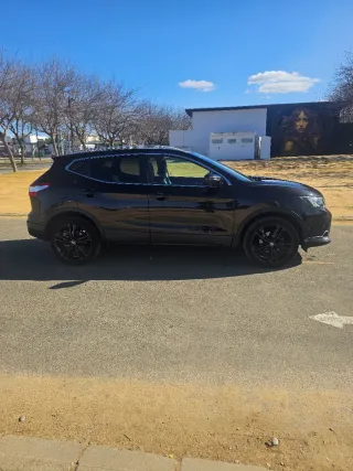 Nissan Qashqai black edition con todos los extras