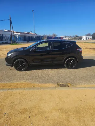 Nissan Qashqai black edition con todos los extras