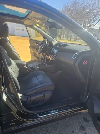 Nissan Qashqai black edition con todos los extras