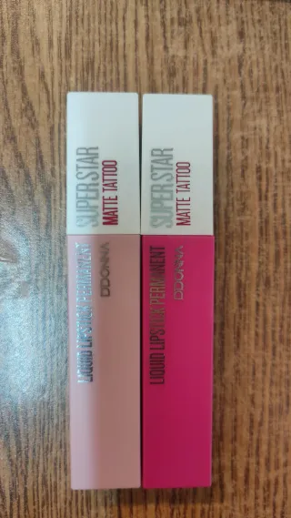 Pintalabios sin estrenar,los dos 5€