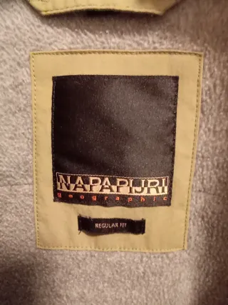 Chaquetas Napapijri azul y verde oliva