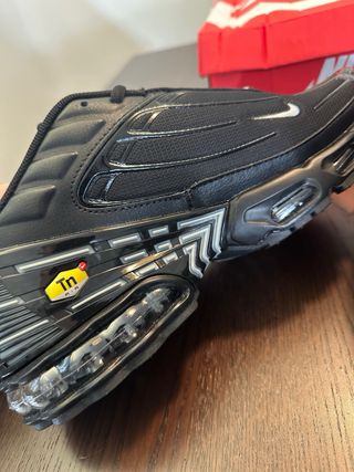 Nike Air Max Plus Tuned Negras