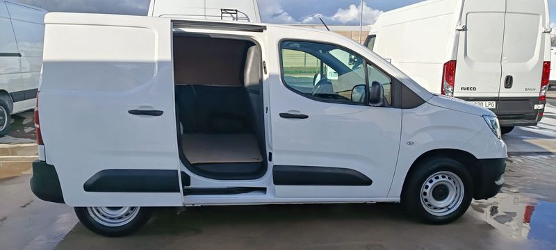Opel Combo 2022, foto 9