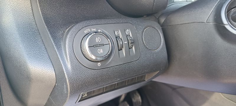 Opel Combo 2022, foto 11