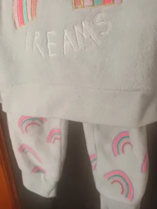 Pijama polar infantil arcoíris
