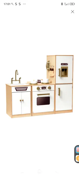 Cocinita de juguete con dispensador de agua