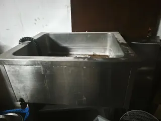 Material de hostelería Cafetera,vitrinas, neveras.