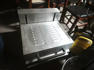 Material de hostelería Cafetera,vitrinas, neveras.