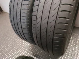 Neumáticos de ocasión 215/55 R17 94W