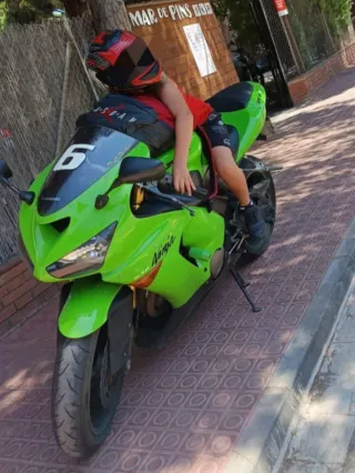 Kawasaki Ninja 636 Verde