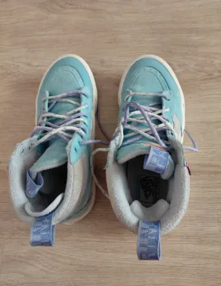 Zapatillas Vans Altas Azul y Blanco