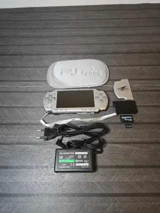 PSP Slim 2004 Final Fantasy Edición Plata