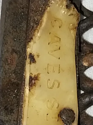 Vecchia lama D.E.A.L.S. con cavatappi