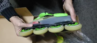 Patines Twister en línea verdes y amarillos