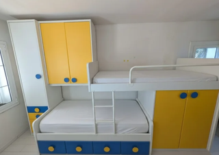 Litera tren con 3 armarios y 8 cajones