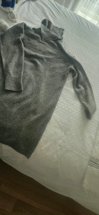 Vestido de punto gris