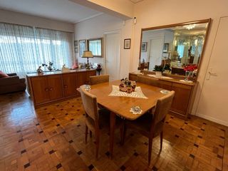 Salón comedor madera y tela