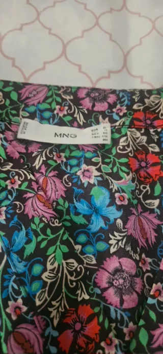 Vestido estampado floral corto