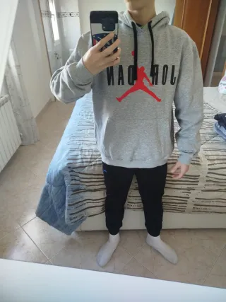 Sudadera Jordan Gris y Roja