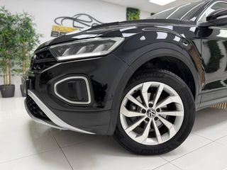 VW T-Roc 1.5 TSI Life DSG7 desde 319€/mes*