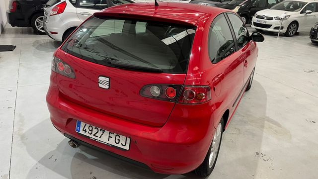 SEAT Ibiza 1.4 16V 85CV