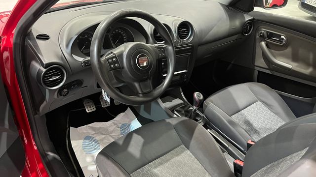 SEAT Ibiza 1.4 16V 85CV