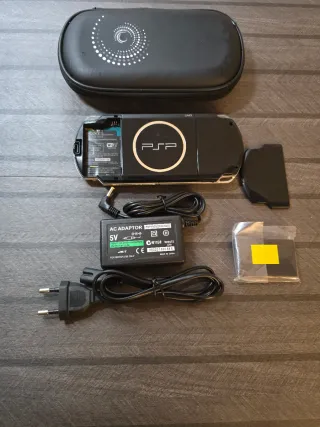 PSP Slim 3004 Japón Edición Negra