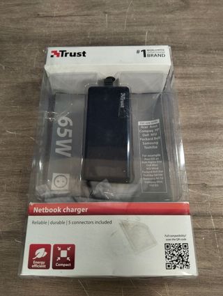 Trust 16665 Cargador Universal 65W para Portátiles