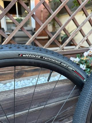Ruedas Gravel Bontrager Paradigm SL