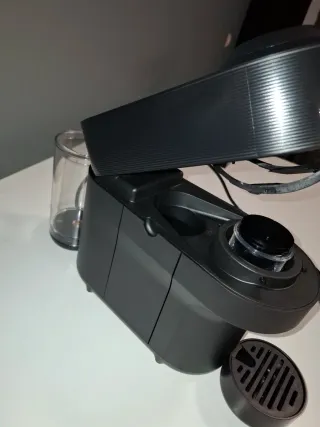 Cafetera Nespresso Vertuo Pop DeLonghi