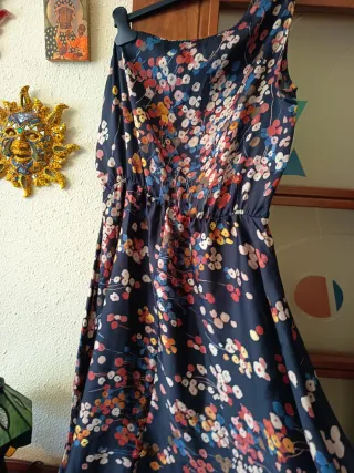 Vestido asimétrico estampado floral
