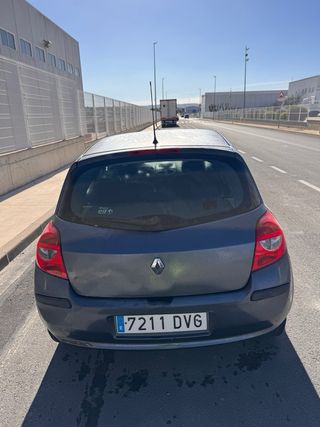 Renault Clio 2006