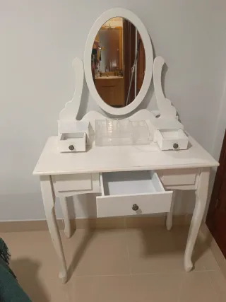 Tocador juvenil blanco con espejo ovalado