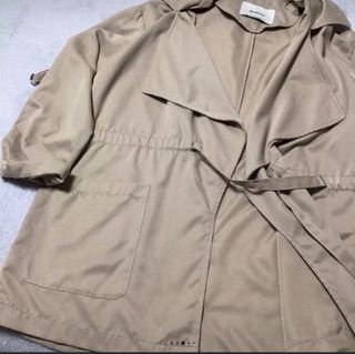 Gabardina Stradivarius Beige Talla S