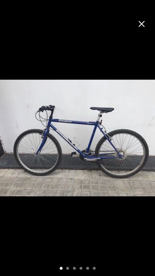 Bicicleta de montaña. Buen estado. Libre de ruidos