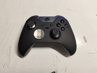 MANDO WIRELESS ELITE NEGRO XBOXONE MODEL 1698