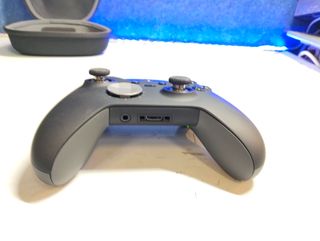 MANDO WIRELESS ELITE NEGRO XBOXONE MODEL 1698