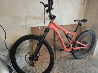 Bicicleta Specialized Stumpjumper Coral