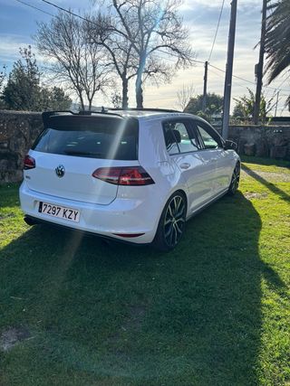 Volkswagen Golf 2016