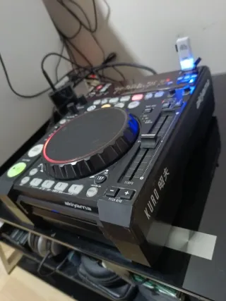 Akiyama Kuro CD Player USB