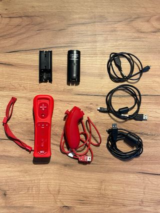 Pack Wii Mini Rojo + Juegos y Accesorios