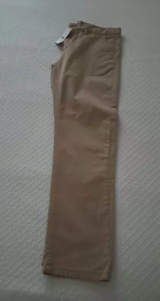 Pantalón chino Álvaro Moreno beige sin estrenar