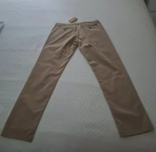 Pantalón chino Álvaro Moreno beige sin estrenar