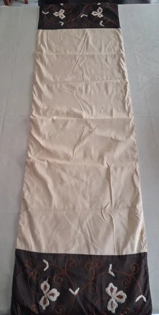 Camino de mesa beig y marrón 1,45 mt largo y 40 cm