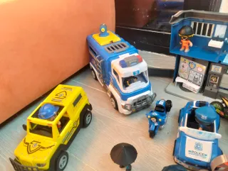 Lote Pinypon Action Policía