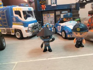 Lote Pinypon Action Policía