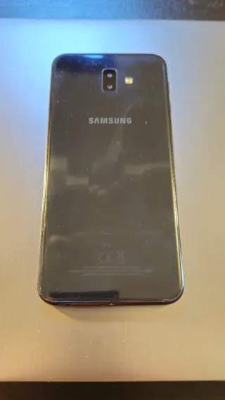Telemóvel Samsung J6+