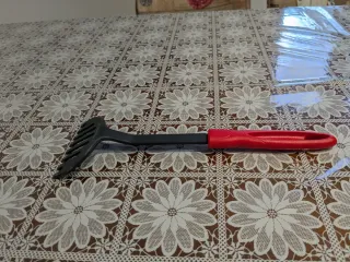 Utensile da cucina in plastica