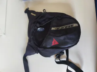 Muslera Dainese Negra