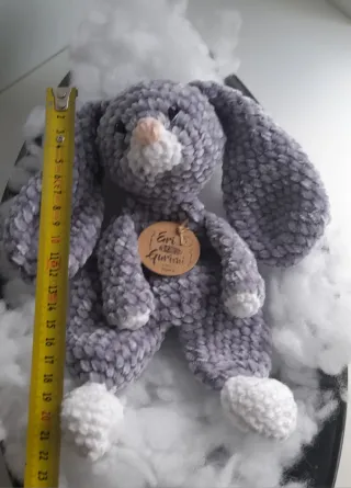 Conejito crochet acurrucador suave